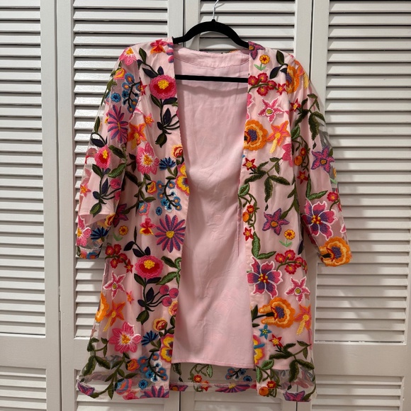 Flower Coat - Picture 1 of 2